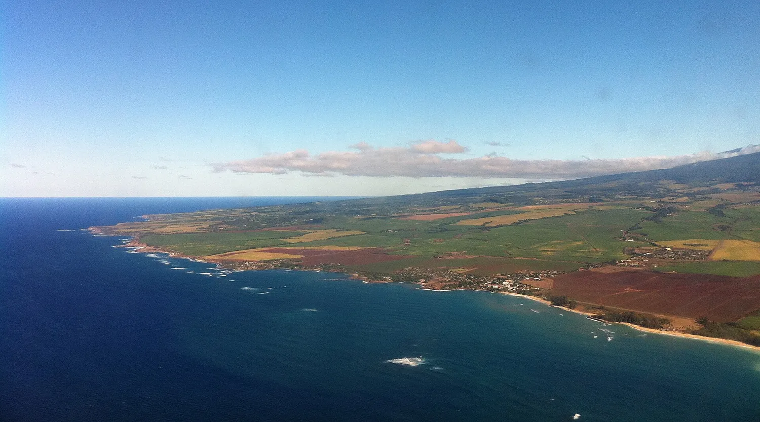 Aerial view of the Maui North Shore coastline between Spreckelsville and Pāʻia